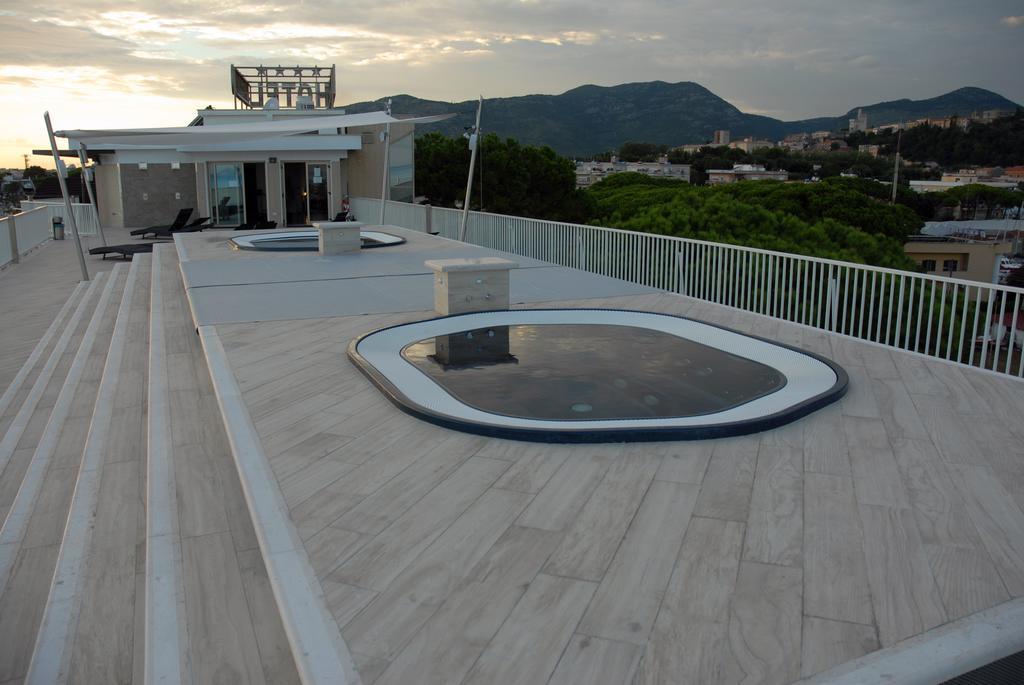 Grand Hotel L'Approdo Terracina Buitenkant foto