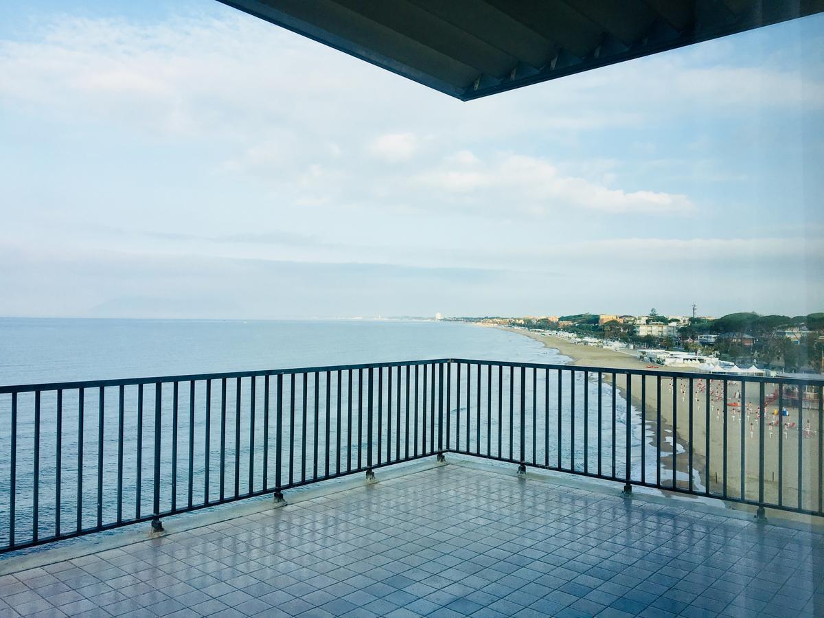 Grand Hotel L'Approdo Terracina Buitenkant foto