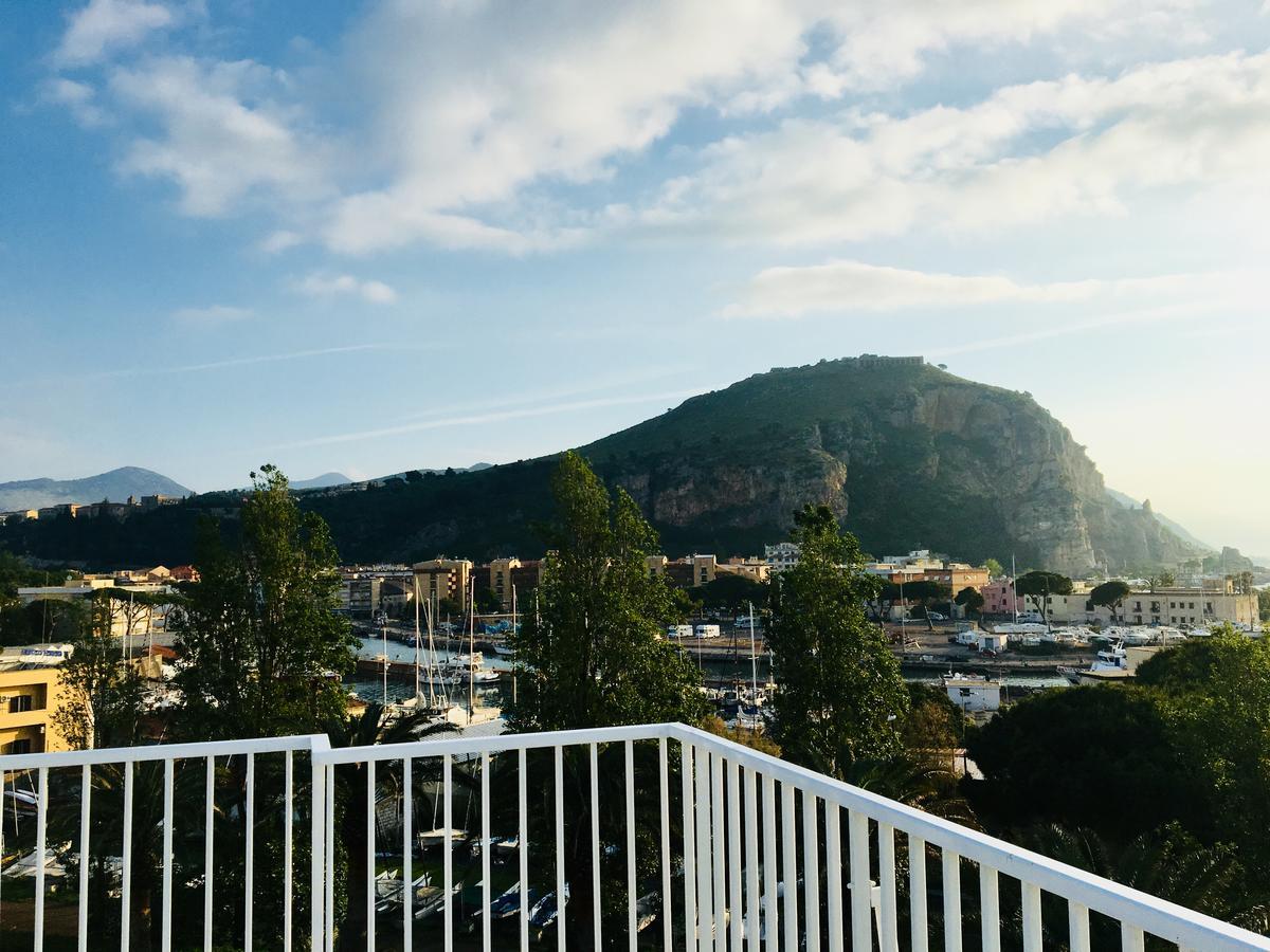 Grand Hotel L'Approdo Terracina Buitenkant foto