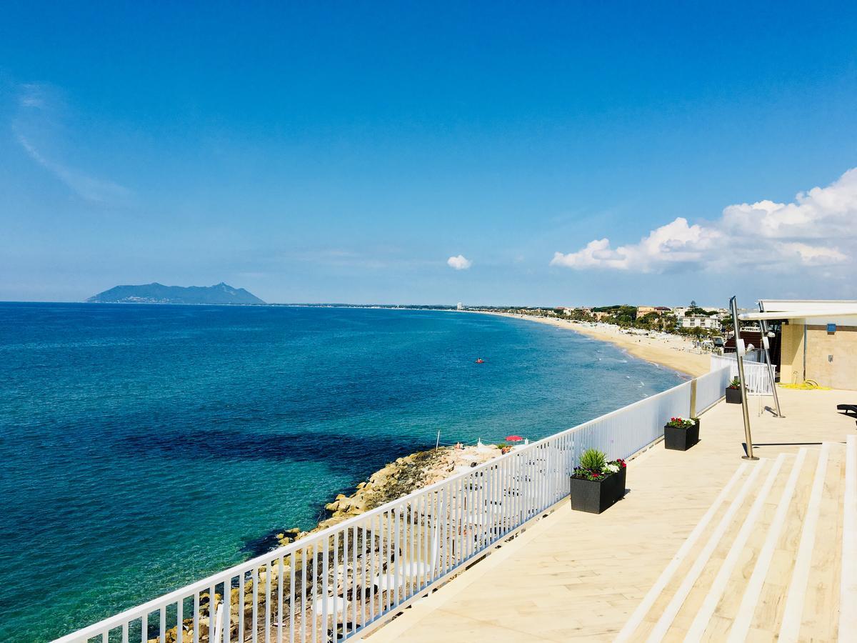 Grand Hotel L'Approdo Terracina Buitenkant foto